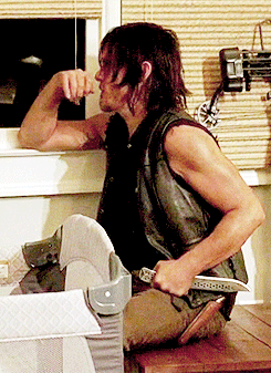 His Muscles Im Actually Combusting. I WANT HIM TO PUT ME IN A HEADLOCK. PLEASE.