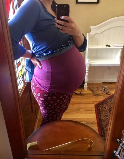 About to go run some errands with this burgeoning belly!!! 