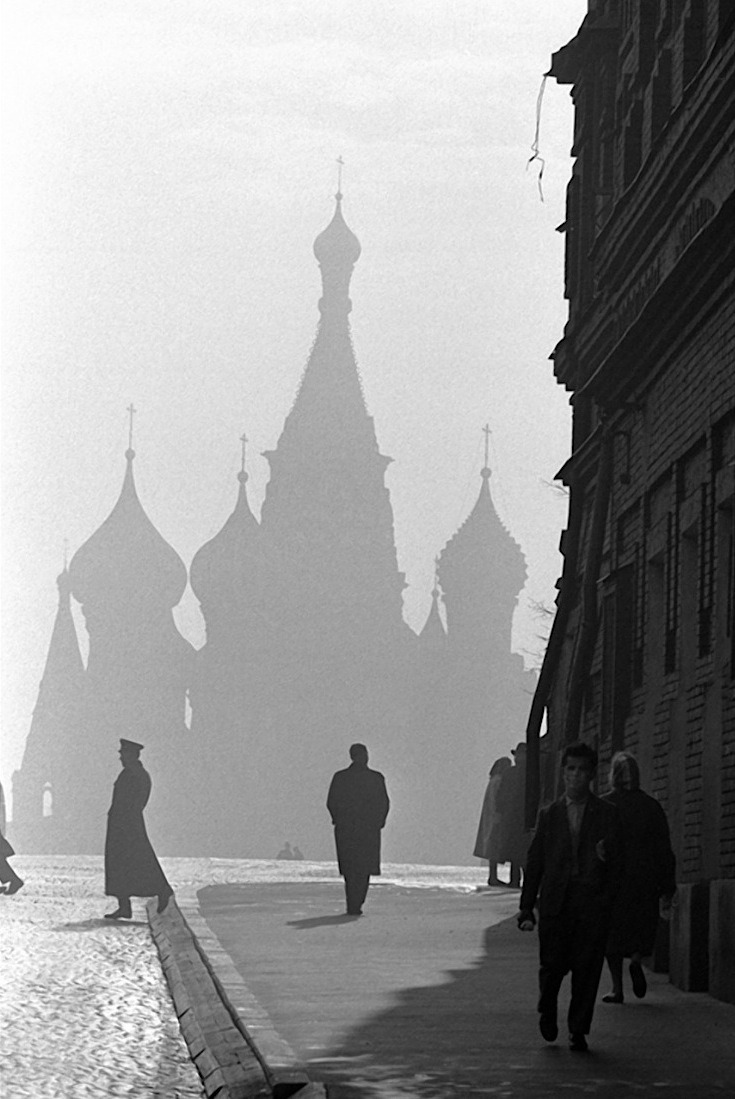 Burt Glinn
Saint-Basile, Moscow, U.S.S.R. Russia, 1961
From Magnum Photos