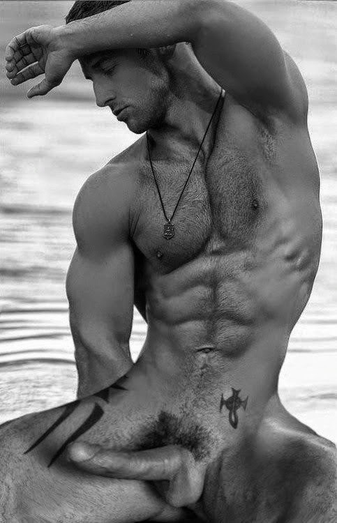 thefagmag:Life’s a beach