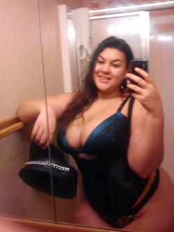 es-bbw:  http://es-bbw.tumblr.com/ 