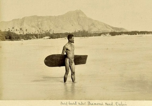 loverofbeauty:First known picture of a surfer. Hawaii, 1890