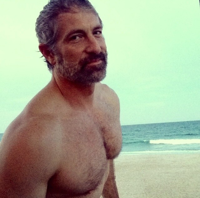 dailydoseofdilf:  DILF Gordon Singletary – @gordonsing on instagram 