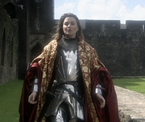 anarchacannibalism:tygrrbomb:Lucy Lawless, as per request–well the armour at least–, hosting the