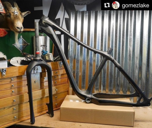 fatbikedotcom: Somebody got a new bike today. #Repost @gomezlake ・・・ Corvus FLT frame and fork. #new