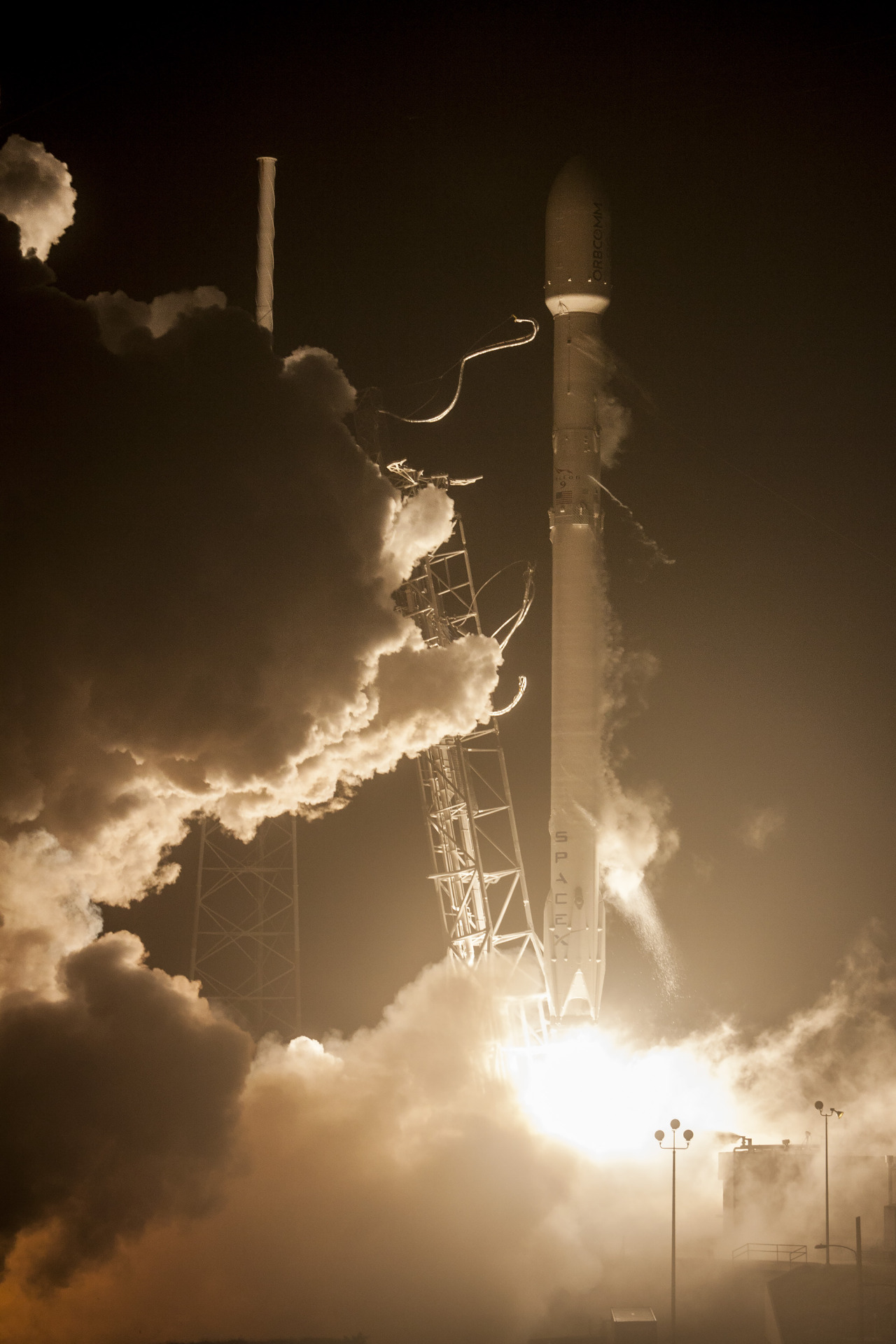 rocketumbl:  SpaceX  Falcon 9