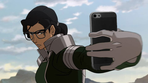 kuvira-bae:   About to Unite the Earth Empire…but first let me take a #selfie Based