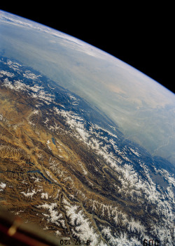 morphingmountains:  the-science-llama:  Himalayas