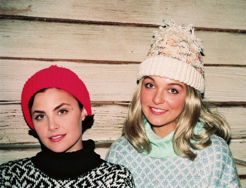 inthedarktrees:Sherilyn Fenn &amp; Sheryl Lee | Twin Peaks