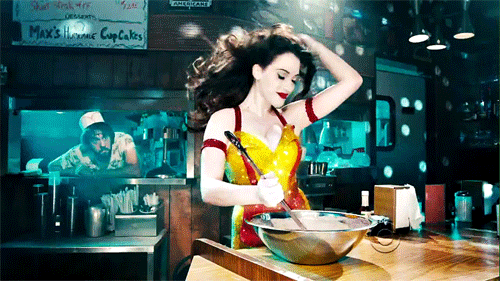 ozzmonism:  ratta-tat-tatt:  i am slightly in love with Kat Dennings  She could get
