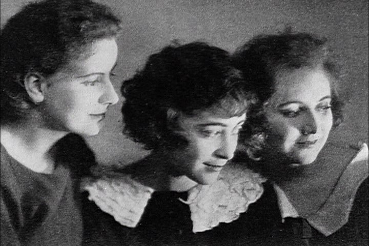 Details about   Greta Garbo with actress Mimmi Pollack and brother Sven 1928 8x10 photo 