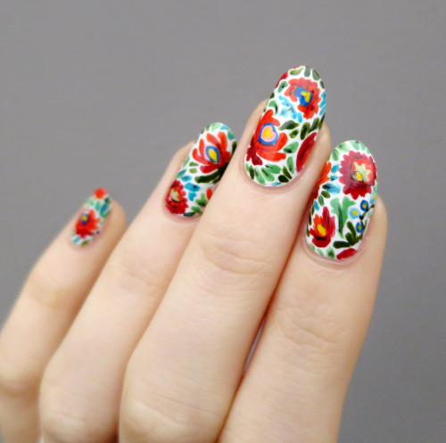 ladycrappo:  Inspired by Hungarian Matyó embroidery.