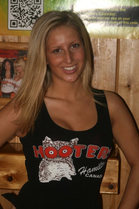 superfructose:  The hottest hooters girls … follow for more —&gt; http://superfructose.tumblr.com