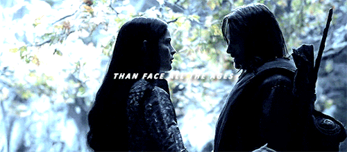 tlotrgifs:Our Favorites: [Day 07/24] Anastasia’s Favorite Couple (Lord of the Rings) ↳ Aragorn and A