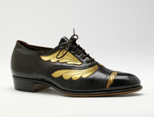 vimyvickers:— 1925 Oxford shoes by Coxton Shoe Co. Ltd, Rushden (Northamptonshire), England“The ‘Oxf