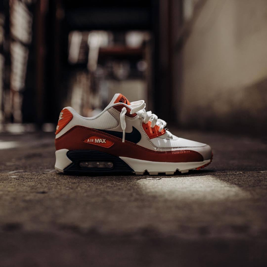 nike air max 90 essential mars stone