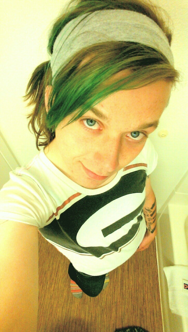 tarynxoelizabeth:  I was really stoned when I took these lol 