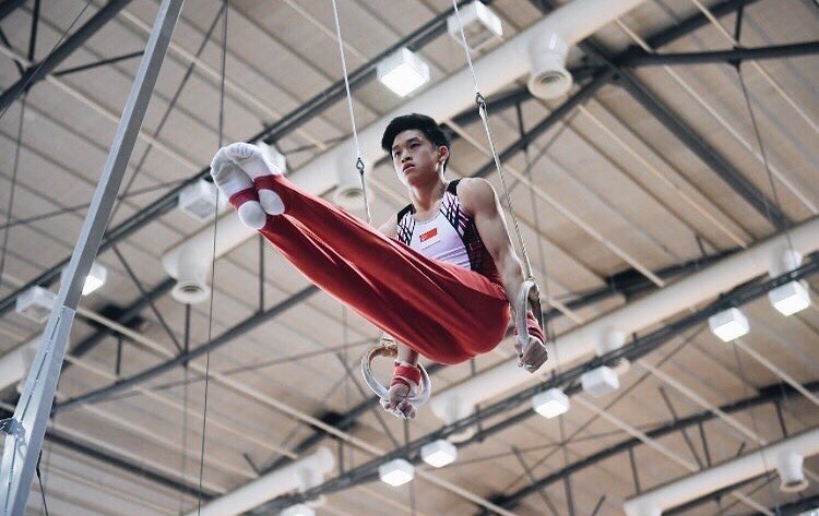 schoolboyboy:Keason lim the cutest Boy of Singapore national gymnastics team hehe.