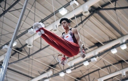 schoolboyboy:Keason lim the cutest Boy of Singapore national gymnastics team hehe. Love u baby ❤️️