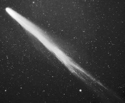 Gaeaheea:  Comet Hyakutake At Perihel April 1996