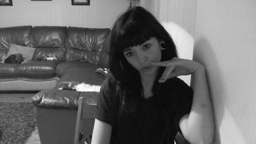 megan-foster:  eb0shi:  run—dmc:  bored  omg Emily