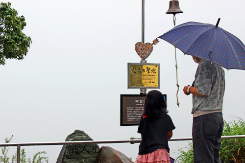 20200724（海の日）雨模様の中、気分転換に若狭方面へドライブ。三方五湖を眺めることができる梅丈ケ岳（ばいじょうがだけ、別名：三方富士、標高400m）のレインボーライン山頂公園へ。生憎三方五湖は雲