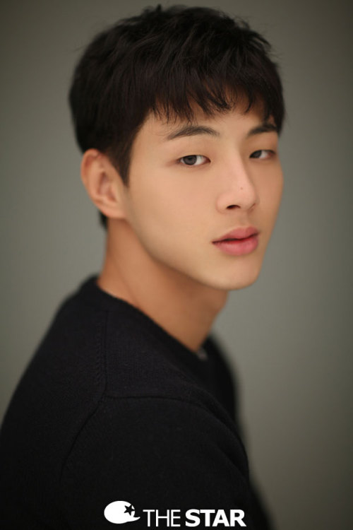  Ji Soo - The STAR Interview PhotosMore;https://www.facebook.com/ActorJiSooTurkey/https://www.instag