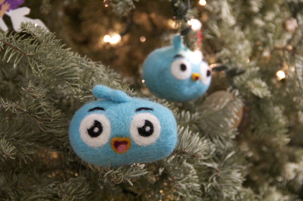 Make your own Harvey Beaks Ornament!
Here’s a step-by-step guide to making your own felted Harvey Beaks ornament by our awesome PA, Allison Sribnick!
Materials Needed:
Scissors
Felting Needle
Sponge (Not a soft one)
White Felt for Base and...