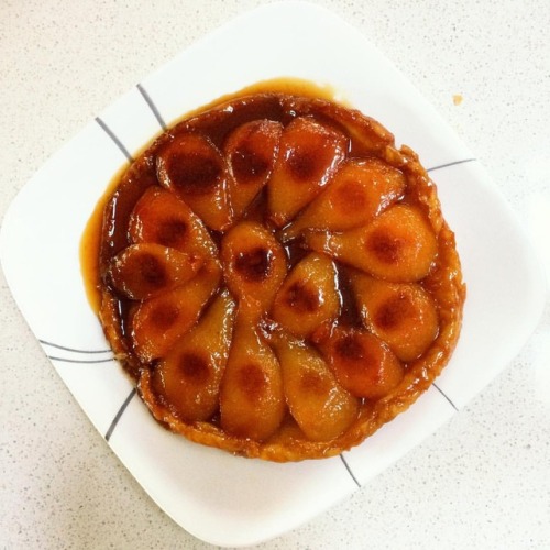 Tarte tatin aux poires. First time ever making or eating this. Used @foodwishes recipe. #fallfood #d