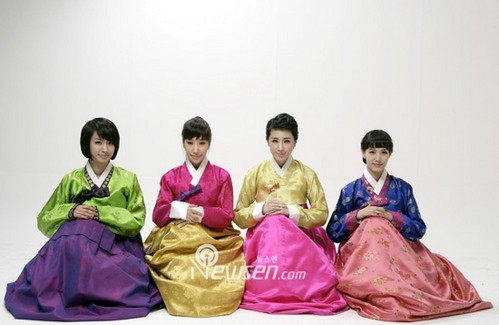 K-Pop bands in hanboks (last two photos show modern hanboks)2. Jewelry1, 3-7. Girls Generation