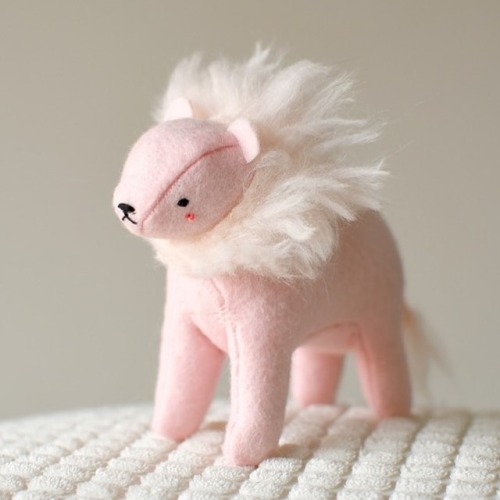 sosuperawesome:Soft SculpturesMount Royal Mint on EtsySee our #Etsy or #Soft Sculpture tags