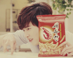ssupjess:  You’re so ridiculously cute ヽ(´～｀；） 