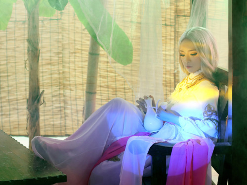 Modified hanfu photography by ziphoto.  (It has a bit of cos element from JX3 online but since it&rs