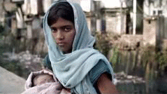 sixpenceee:  It’s 1 a.m. and I just found this video. I made the gif’s while