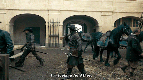 The Musketeers 1x01 - Friends And Enemies