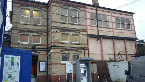 I then headed to Hanwell, which was a cute old-fashioned station, although undergoing refurbishment.