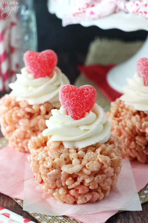 verticalfood:Valentines Day Rice Krispie Treat Cupcakes