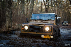 motoriginal:  Land Rover Defender by Jonathan