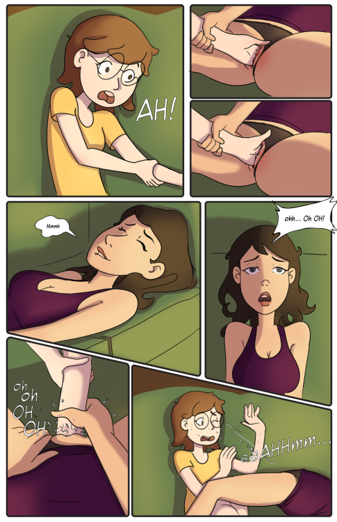 hentai0verload:  Adorable yuri comic “Housesitting” by secludedsketches.tumblr.comPixivCommissions