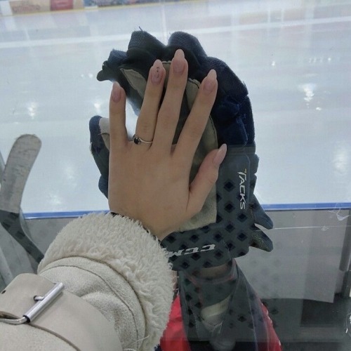 Instagram Posts W/ Hockey Player Bf! Matt