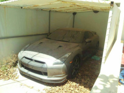 exost1:  automotivated:  Abandoned GT-R in Greece. Pictures of an…