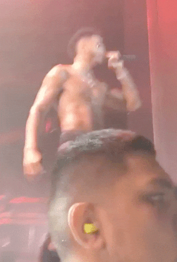 bromancebooty:  Trey Songz live is porn [part 2] 
