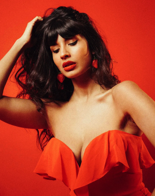 flawlessbeautyqueens:Jameela Jamil photographed by Sela Shiloni 