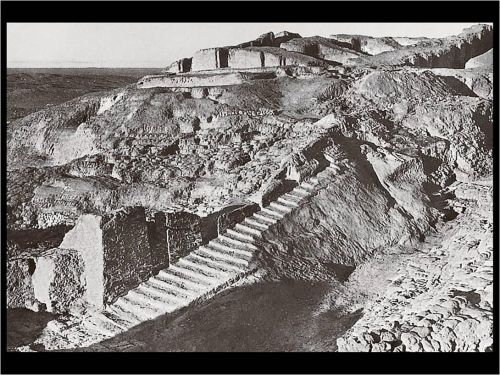 Remains of the Anu Ziggurat and White Temple in Uruk (Sumer).The greatest monument of the city of Ur