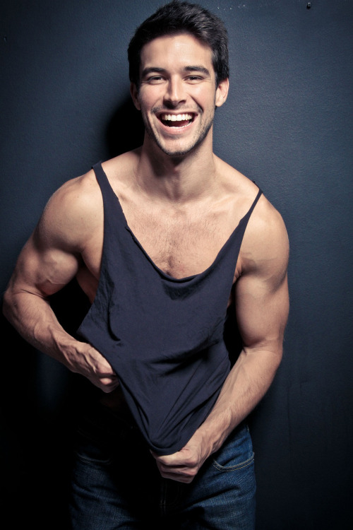 superguysus:  Bernardo Velasco