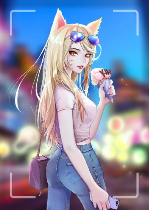 rarts:Foxy girl K/DA Ahri with ice cream and smartphone: League of Legends game fanpic [Artist: Nine