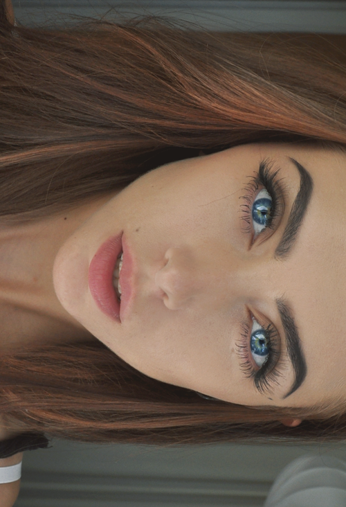 hopeisjustafourletterword:  INSTAGIRLS | via Tumblr auf We Heart It - http://weheartit.com/entry/161949839 