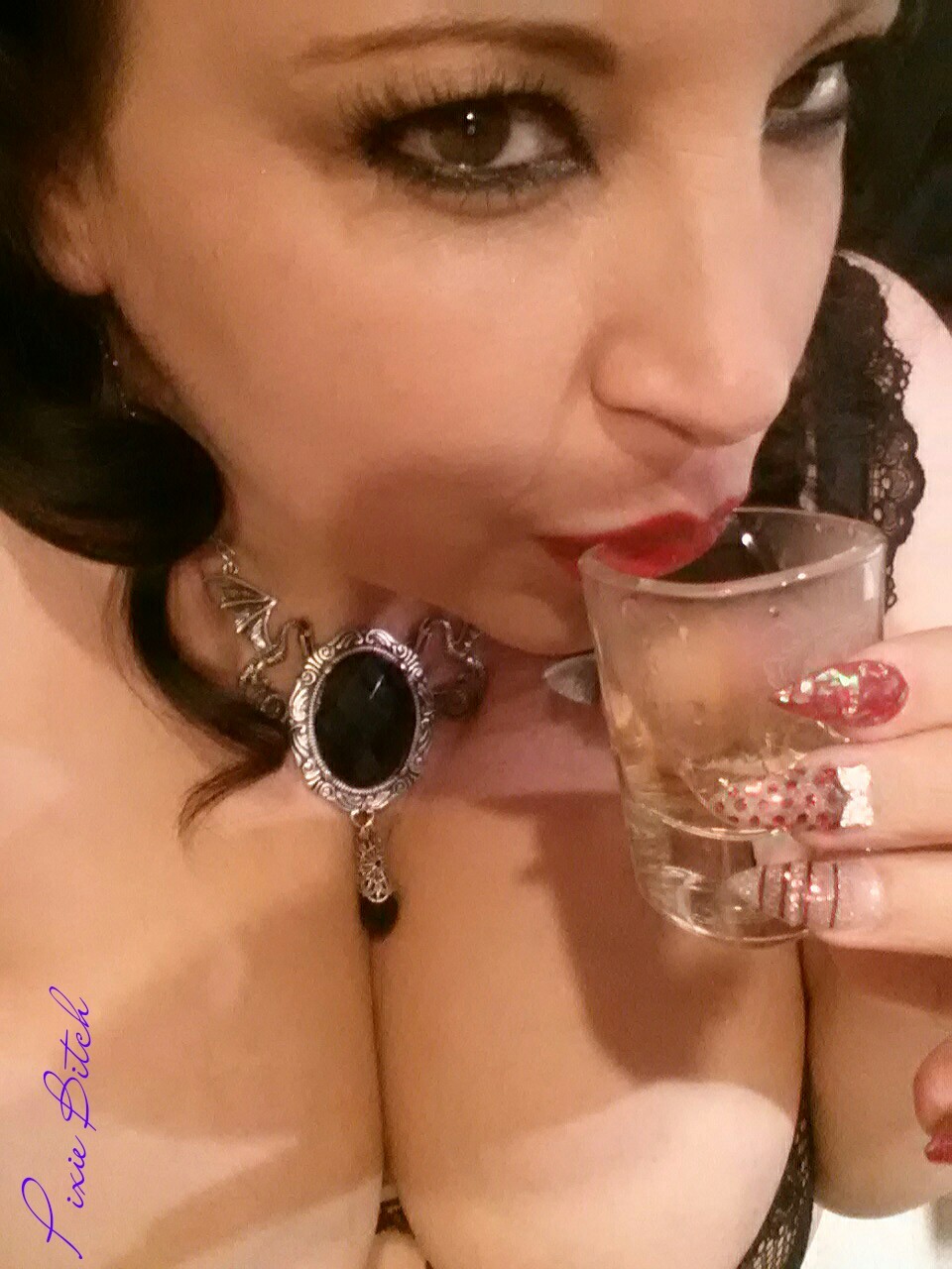 pixie-bitch75:  It’s 5 o'clock somewhere… thanks to my friend Winter Jack im