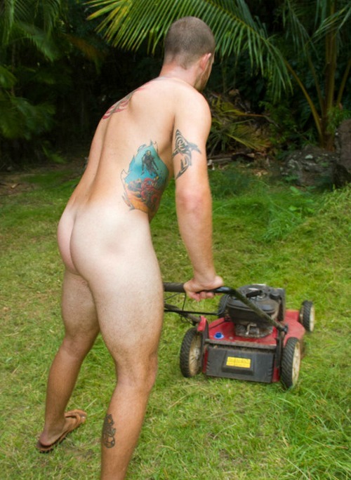 campusdudes:  https://www.tumblr.com/blog/campusdudes