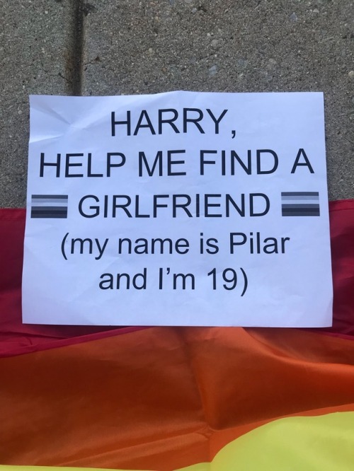 hazprideflag:WE ARE HERE IN PHILLY!!!I’m #5 for laneone I AM SEEING MY BABY FROM THE BARRICADE